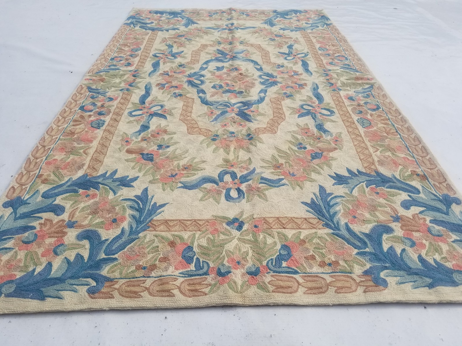 Vintage Traditional Handmade Kashmiri Chain Stitch Wool Beige Kilim 4.11x2.11ft gallery