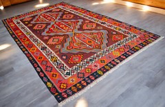 1970s Colorful Vintage Turkish Kilim Rug – 8×14 ft Handmade Beauty