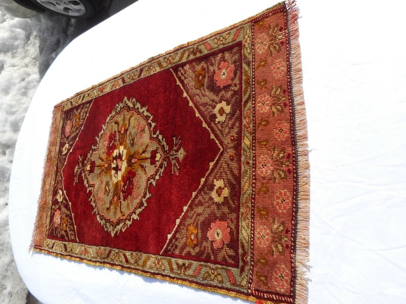 Beautiful, rich colors, Turkish vintage handmade rug 20x34" gallery