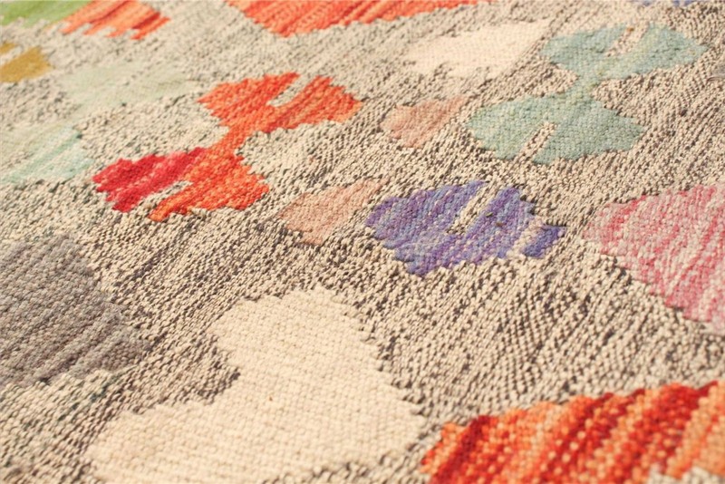 Vintage 5'7" x 7'10" Traditional Wool Hand Woven Oriental Area Rug gallery