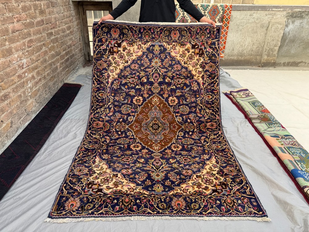 Vintage Afghan Hand-Knotted Wool Rug Navy Floral Medallion Area Rug 4'5 x 6'8 Ft