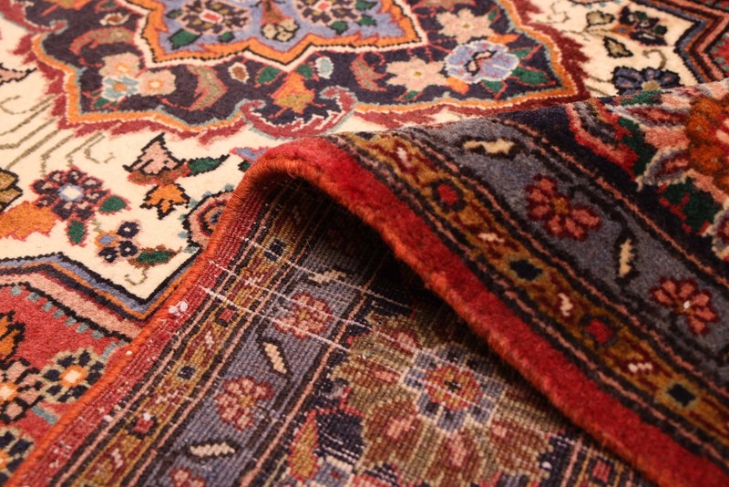 Traditional Vintage Hand-Knotted Area Rug 4'11" x 8'10" Oriental Wool Carpet gallery