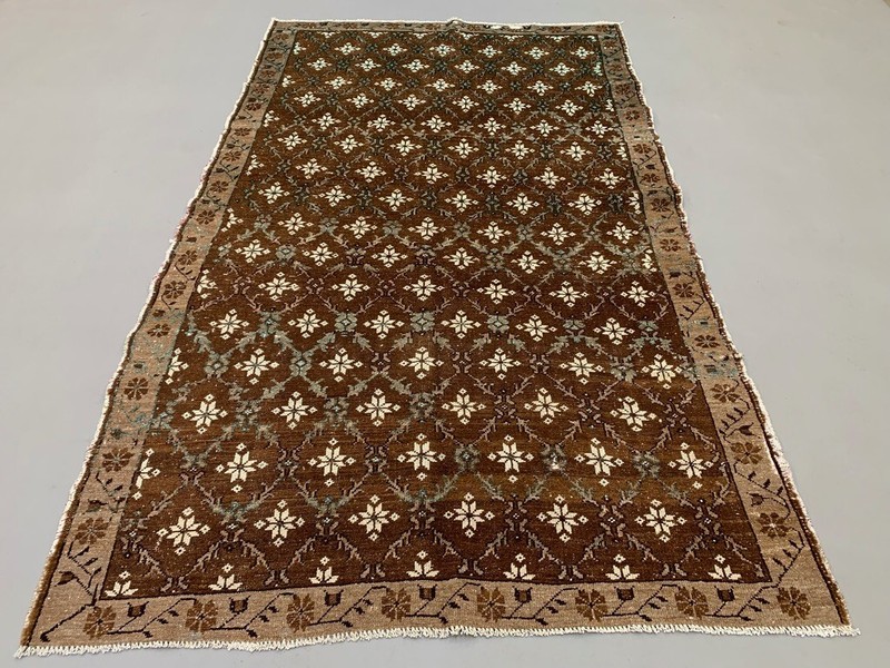 Vintage Turkish Rug 250x157 cm shabby Distressed carpet Large gallery