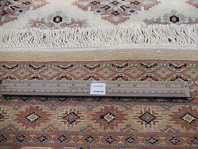 Ivory Silk Silk & Wool Handmade 3 x 4 Cosmic Latte Rug B-77914 gallery