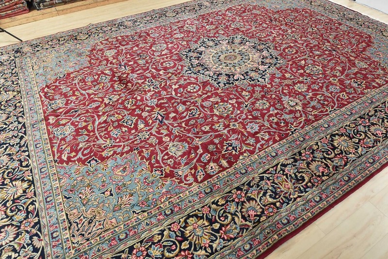 Kermani Rug 11'2'' x 16'3'' Red Wool Vintage Traditional Hand-Knotted Carpet gallery