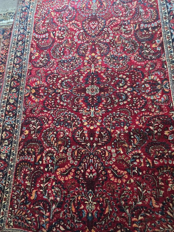 LOVELY TOP QUALITY ANTIQUE 1920'S AUTHENTIC SAROUK RUG. 250 TO 280 KNOTS gallery