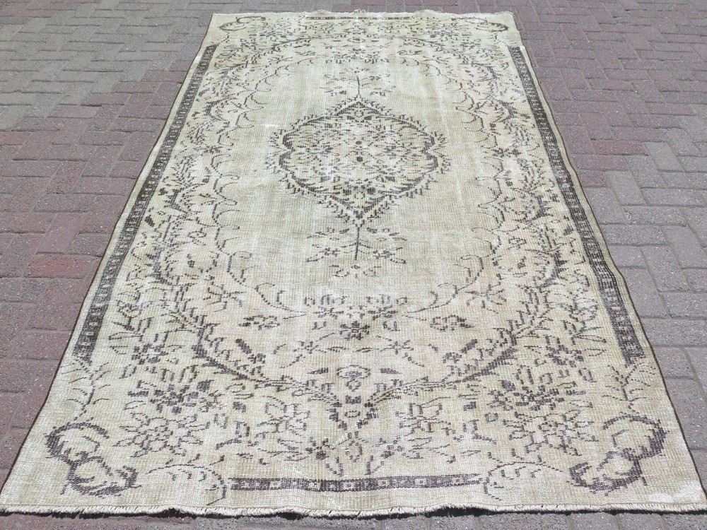 Vintage Turkish Area Rugs, Floor Carpet, Distressed Modern Wool Carpet 61"X105"
