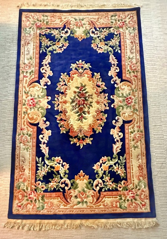 Vintage Oriental Asian Wool Rug, 4ft-11" x 7ft-9", pre-owned, great condition gallery