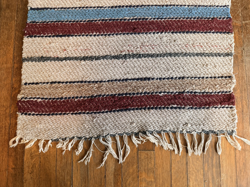 Lovely Swedish Hand Made Rag Rug (27 x 44 inches) 1920s gallery