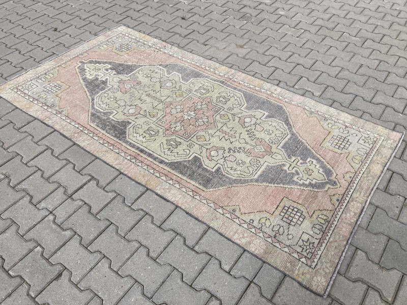 Pink rug, Turkish rug, Vintage Rug, Wool rug, Large rug, Area rug, 4.1 x 8.2 ft gallery