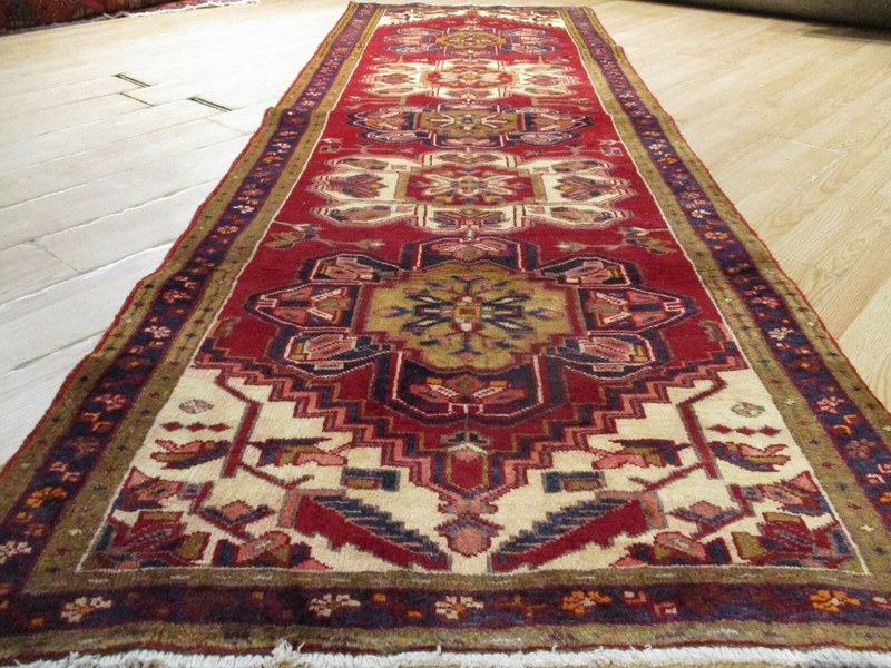 ESTATE 10 FEET RUNNER Circa 1950 VEGETABLE DYE HANDMADE-KNOTTED WOOL RUG H-187 gallery