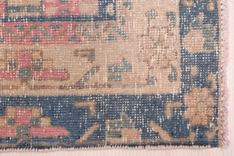Vintage Hand-Knotted Area Rug 5'2" x 7'1" Traditional Wool Carpet gallery