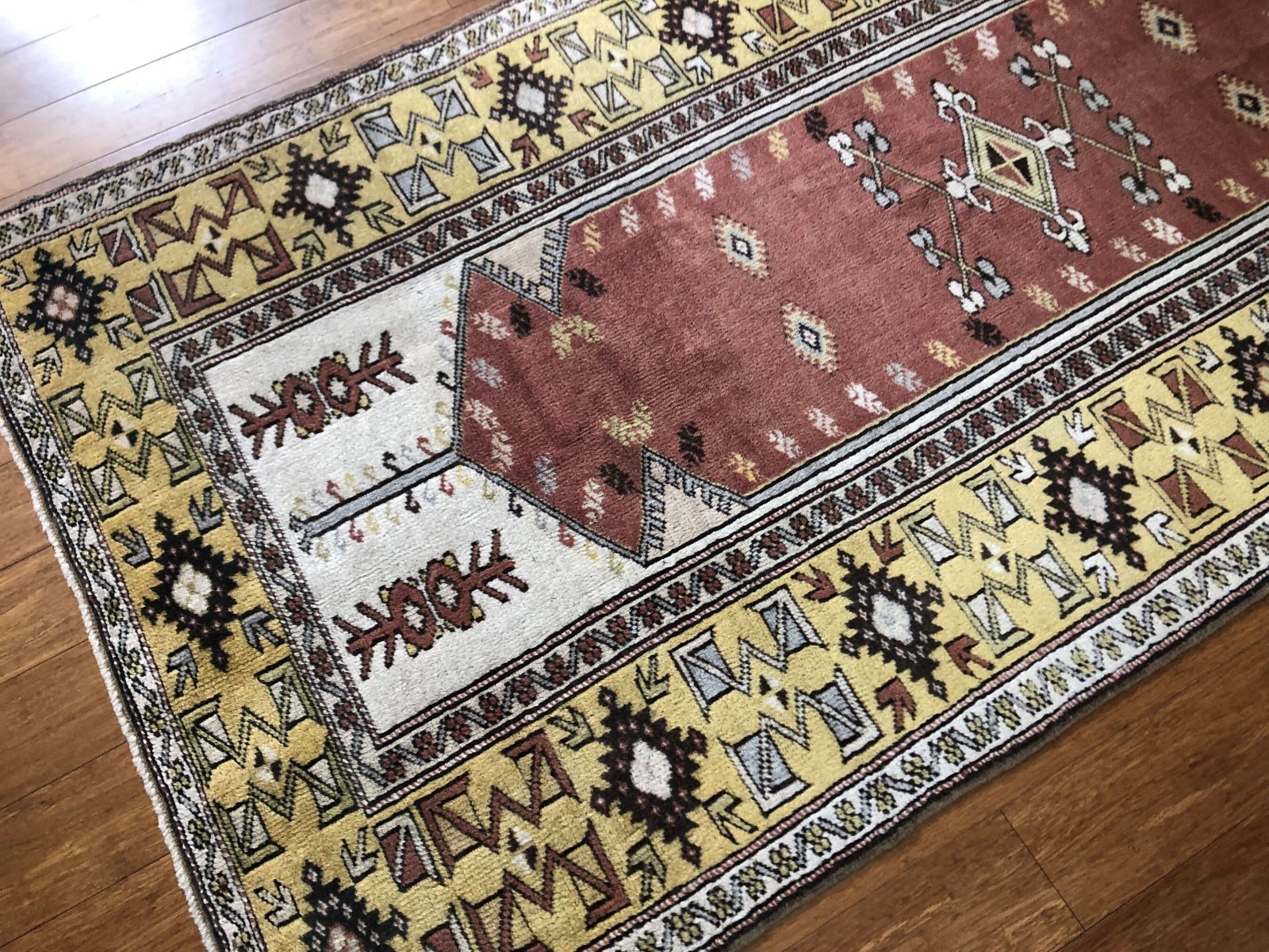 Vintage Turkish Rug: 1970s Prayer Design | 3'10"x6'9" gallery