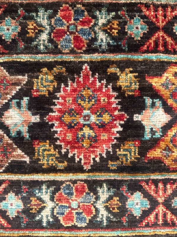 Handmade Tribal Khorjin Rug – New Zealand Wool – 4'0 x 6'10 Ft gallery