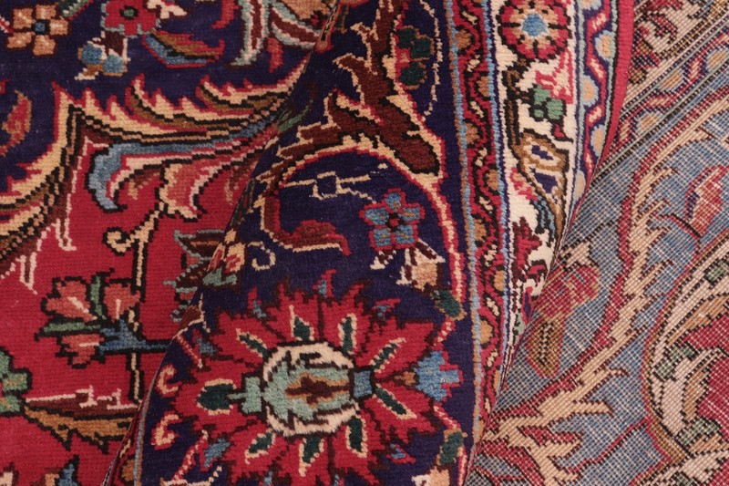 Elegant 9'7" x 12'9" Hand-Knotted Wool Area Rug - Red Field & Blue Medallion gallery