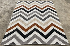 Vintage Handmade Turkish Zigzag Wool Kilim Rug 196×151 cm
