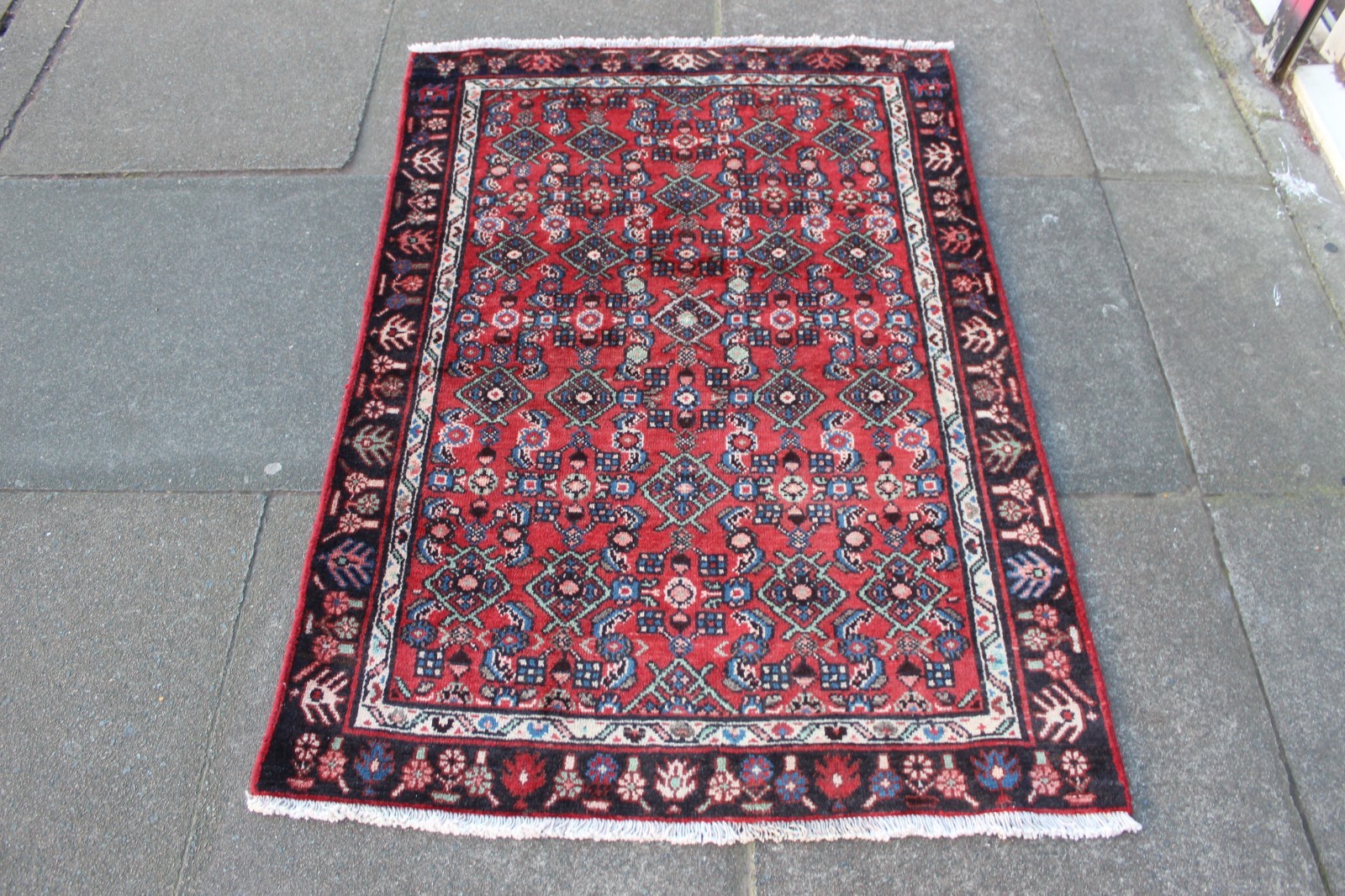 Vintage Hand Made Traditional Oriental Wool Red Small Rug 133x93cm gallery