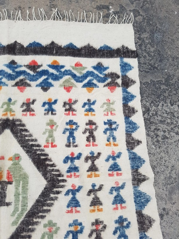 Vintage Traditional Handmade Guatemalan Wool Multicolor Kilim 150x192cm gallery