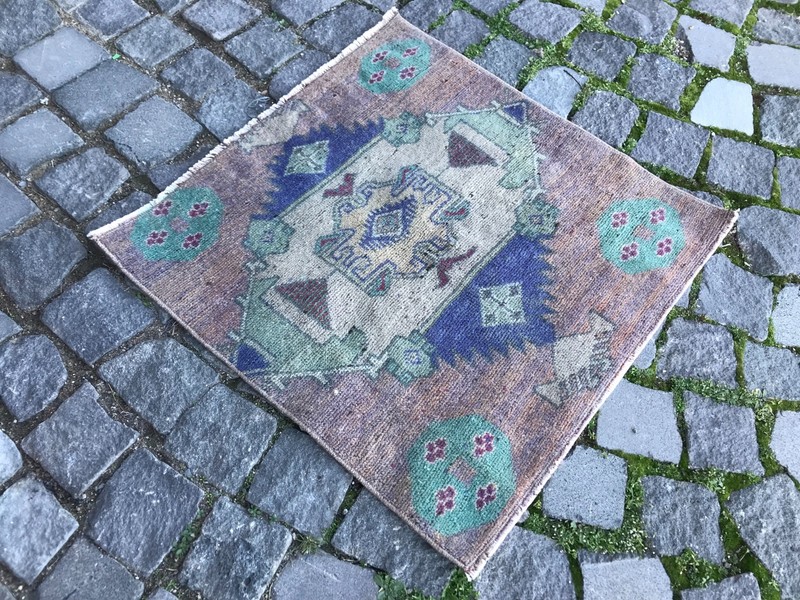 Turkish Vintage Small Rug Handmade Wool Bohemian Bath Mat Rug 2,0 x 2,0 ft gallery