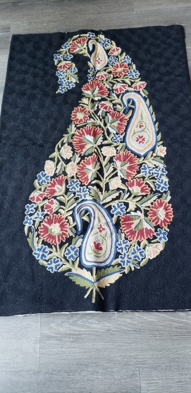 Kashmiri? Embroidered 2' x 3' Wool Tapestry Rug Craft Repurpose Upcycle DAMAGE gallery