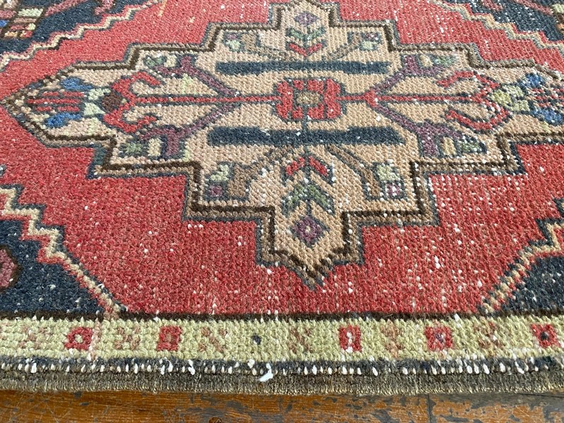 Beautiful Antique 1900-1930's Wool Pile Vegetable Dye Area Rug 1'9" x 3' gallery