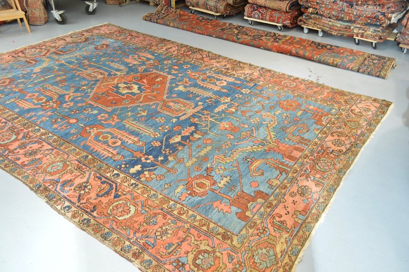 FABULOUS ANTIQUE SERAPI UNIQUE SKYBLUE RUG 1880’S NATURAL COLOURS gallery