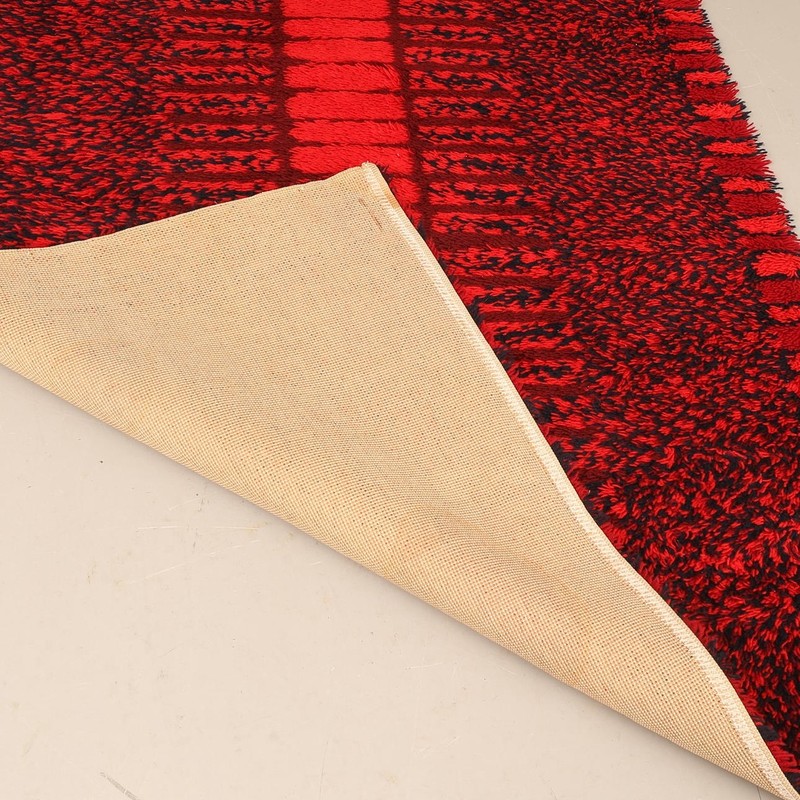 1970s Large Scandi Rug - Medium-pile - red abstract - 180cm x 141cm gallery