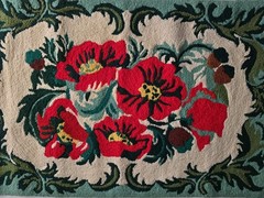Vtg Red POPPY Flowers Floral Hand Hooked Rug Green Vibrant 36″x23 Beauty UNUSED