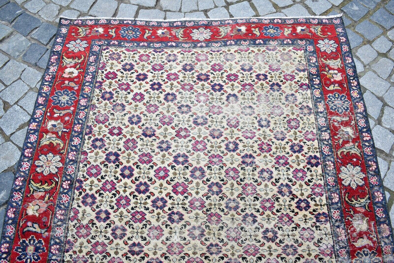 Vintage Turkish Rug 4 x 6 ft Anatolian Kayseri Bunyan Rug Hand-knotted Area Rug gallery