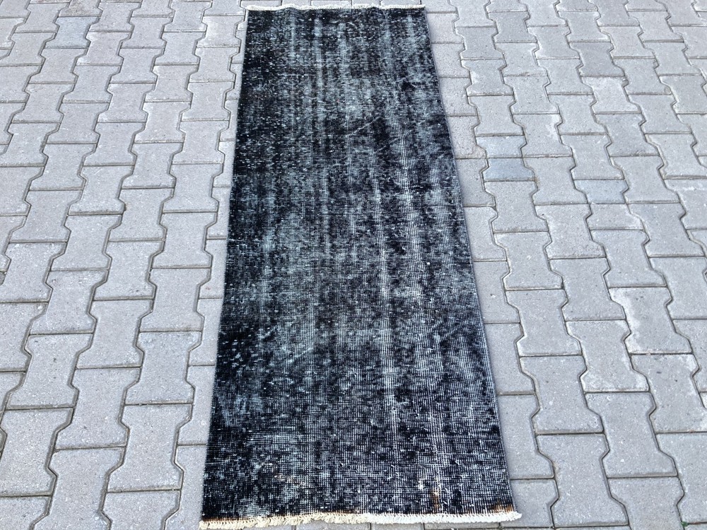 Black rug, Turkish rug, Vintage Rug, Narrow rug, Runner rug, 2.3 x 6.3 ft