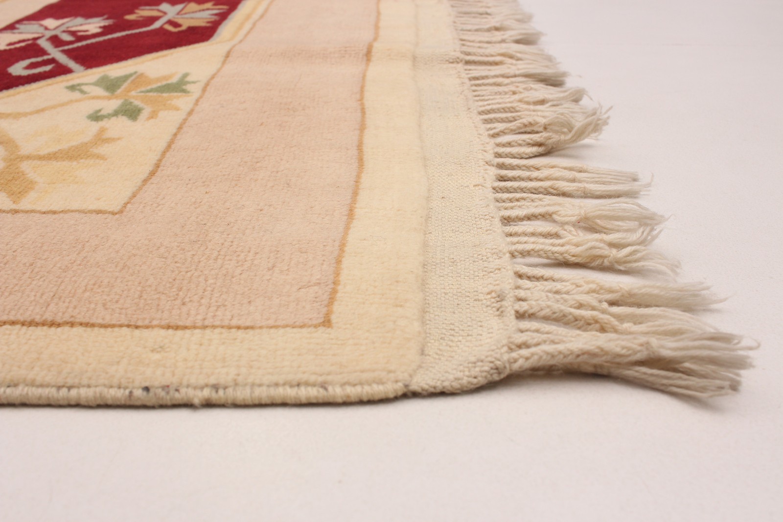 Vintage 5'2" x 7'1" Traditional Hand Knotted Vegetable Dye Wool Area Rug gallery