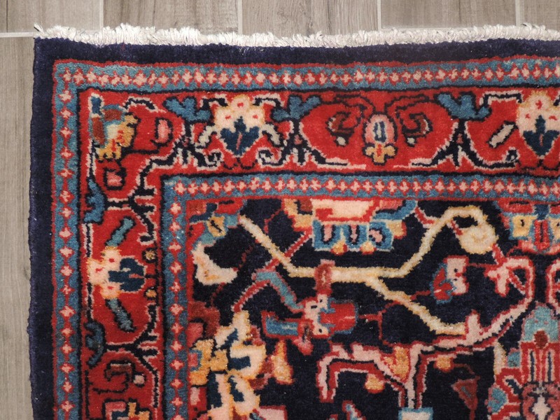 4x9ft. Handmade Vintage Sarouk Wool Runner gallery