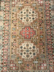 Vintage rose and beige hand knotted wool rug 50″ X 87″