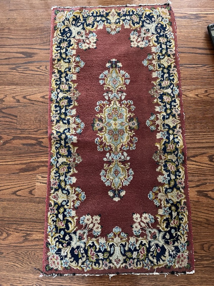 Vintage Hand Knotted malayer Wool Carpet with medallion