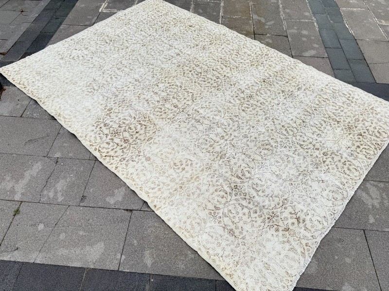 Vintage Oushak Rug 5.6x8.3 ft Neutral Beige Muted Floral Distressed Turkish Rug gallery