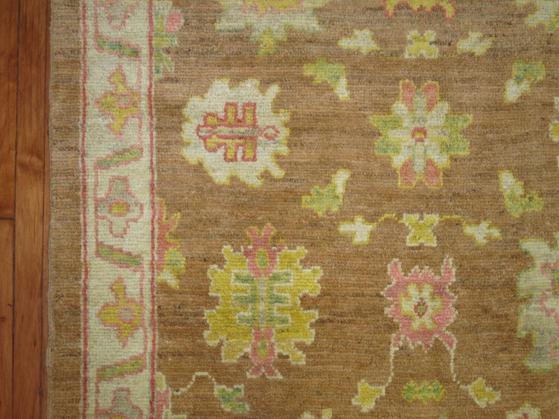 Modern Turkish Oushak Ushak Rug Size 5'2''x6'11'' gallery