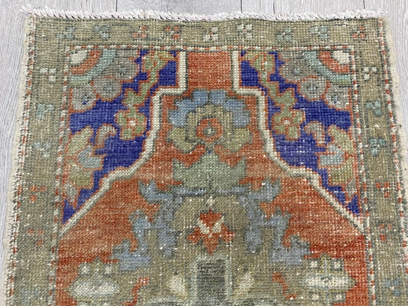 Turkish small rug, Vintage rug, Oushak rug, Doormat rug, Bath rug, 1.8 x 2.8 ft gallery