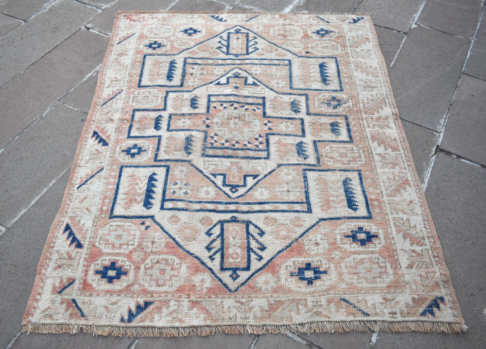 Antique Turkish Rug 53'' x 64'' Muted Dye Rug Hand-knotted Rug Organic Wool Rug