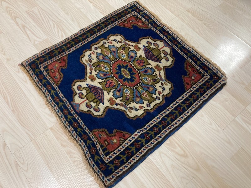 Blue rug, Square rug, Turkish rug, Vintage rug, Wool rug, Doormat, 1.9 x 1.9 ft gallery