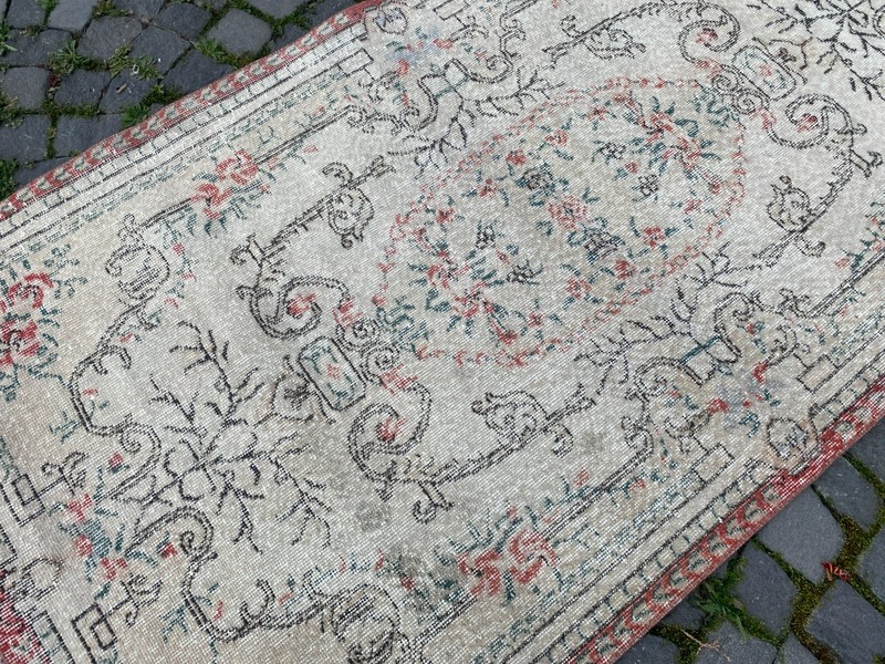 Area rug, Turkish rug, Vintage rug, Handmade rug, Wool rug Carpet | 3,6 x 6,7 ft gallery
