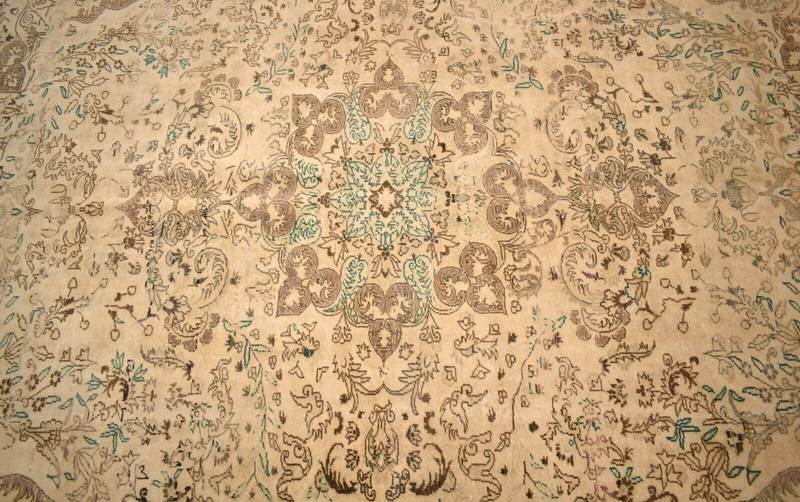 Vintage Turkish Rug 75'' x 109'' Muted Dye Rug Hand-knotted Kayseri Wool Rug gallery