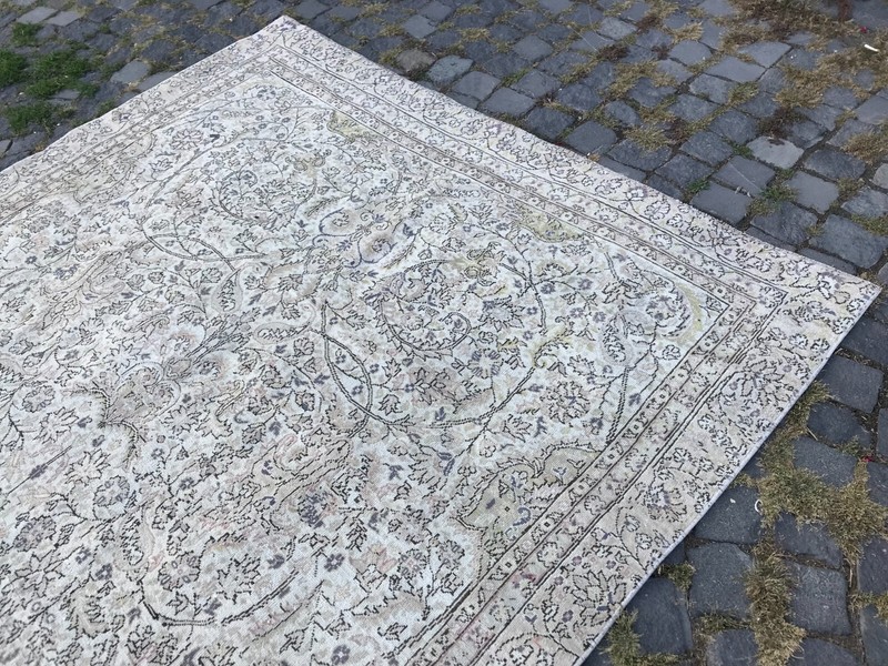 Turkish Antique rug Bohemian Area rug Oushak rug Vintage Rug Handmade Wool rug gallery