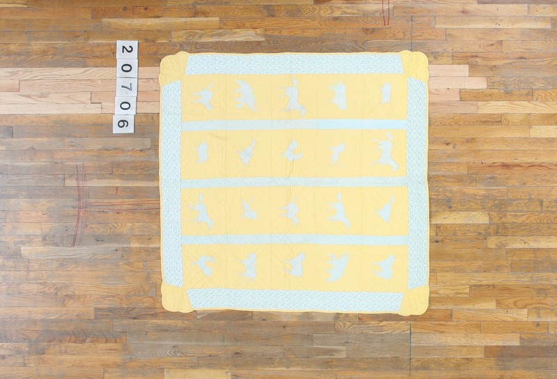 4X4 Antique American Quilts Wool Area Rug 1935 gallery