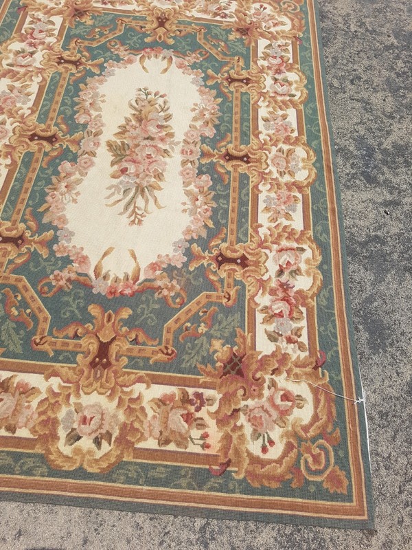 Vintage Handmade French Floral Medallion Needlepoint Wool Rug 176x112 cm gallery