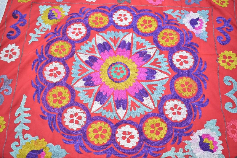 Uzbek Suzani Cover 49'' x 72'' Vintage Silk Embroidered Wall Hangings Suzani gallery