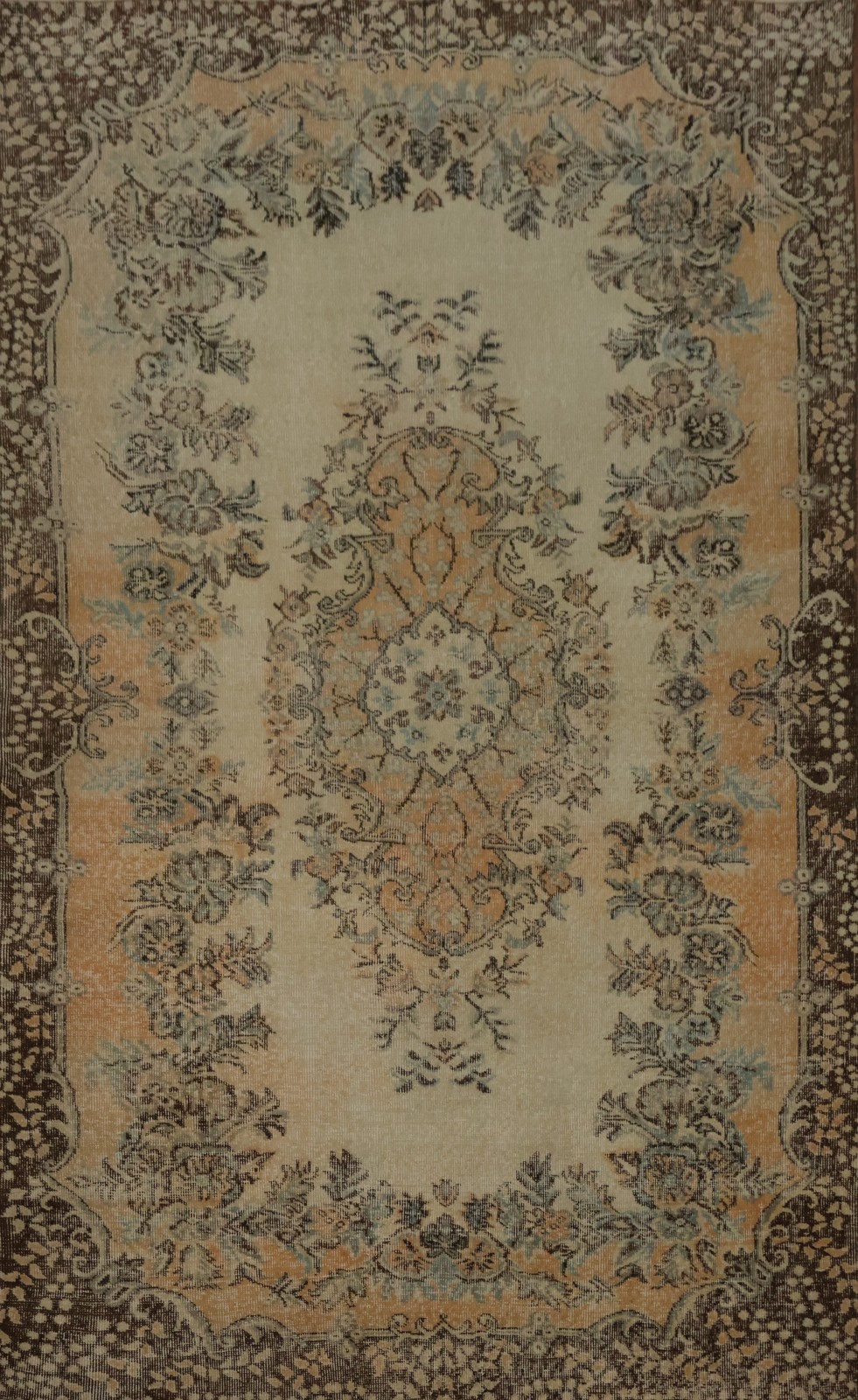 Vintage Floral Medallion Area Rug with Distressed Handmade Timeless Elegance 6x9 gallery