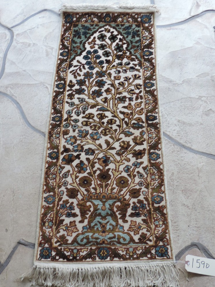 2x4ft. Handmade Art Silk Shahin Tree of Life Runner