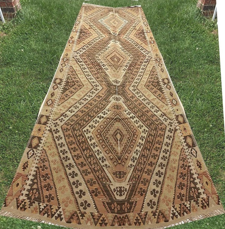 VINTAGE TURKISH ANATOLIAN WOOL KILIM gallery