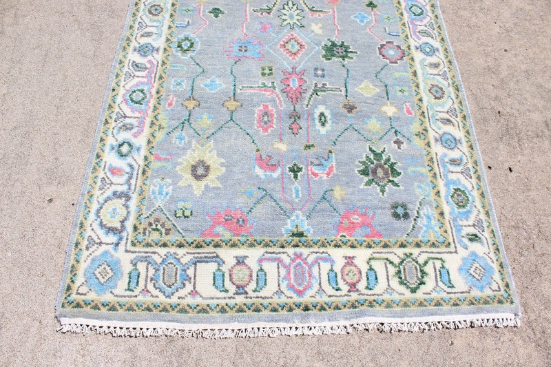 Traditional Hand Knotted Wool Oushak Boho Geometric Modern Floral Rug - 6'x4' gallery