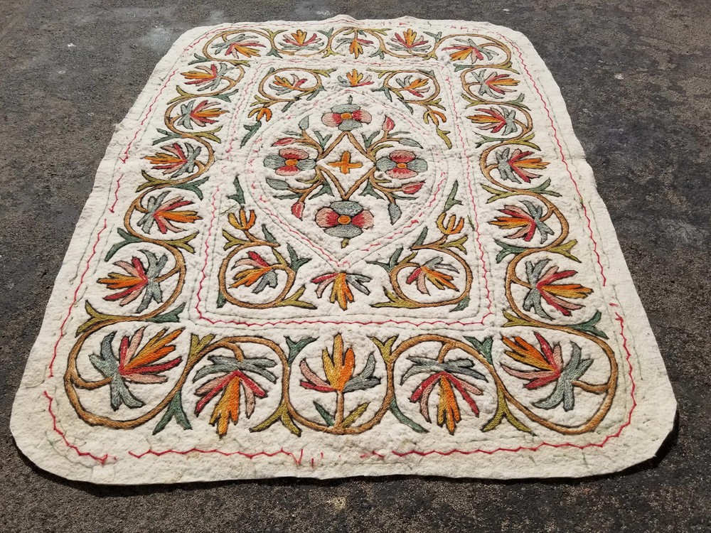 Vintage Handmade Kashmiri Aari Work Namda Wool Multicolor Rug 4.0x2.1 ft